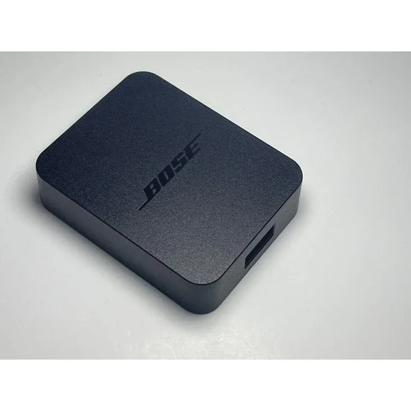 BOSE AC Adapter 5V 1A USB output Charger AFD5V-1C-1U-US Soundlink Speaker NEW - Picture 1 of 3